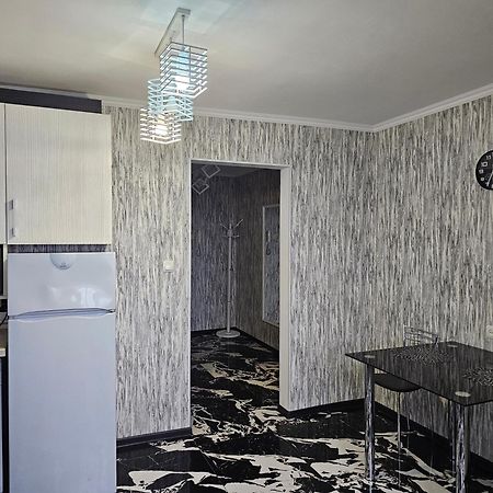 Black And White Apartment Kiszyniów Zewnętrze zdjęcie