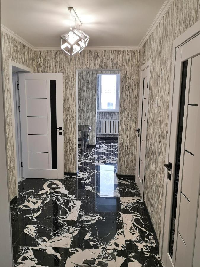 Black And White Apartment Kiszyniów Zewnętrze zdjęcie